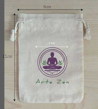 100PCS egyedi logó 9x12cm természetes pamut táskák húzózsinóros ajándéktasakok lila + zöld 2 színű logóval nyomtatva