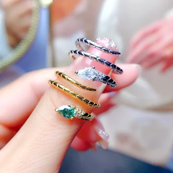 Szokatlan tervező Nyitó kígyó stílusú gyűrűk nőknek arany színű finom zöld kristályujj kiegészítők divatékszerek KCR052