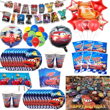 Disney Verdák Születésnapi dekorációk Villám McQueen Pixar Autó Étkészlet Tányérok Csészék Háttér Gyerek party kellékek Ajándékok Babaváró