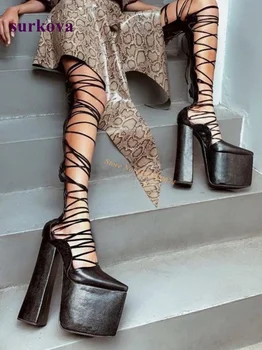 Fűzős platform keresztkötésű szandál Vaskos sarkú cipő Szuper magas sarkú fekete nyári kivágás női szandál 2022 Új érkezési cipő