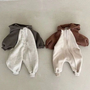 Őszi baba kapucnis cipzáras jumpsuit újszülött ruhák Kisfiú kényelmes kapucnis romper cipzárral Kislányok mászó ruhák jumpsuit